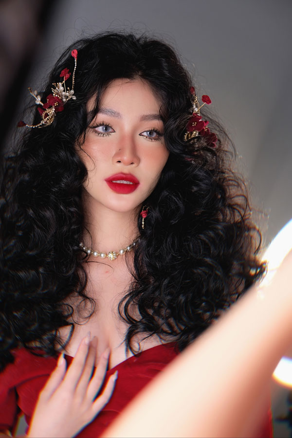 Cô dâu Trung Hoa (Tone đỏ)